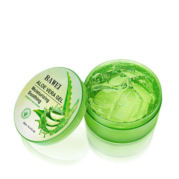 NATURAL SMOOTHING MOISTURIZING ALOE VERA GEL